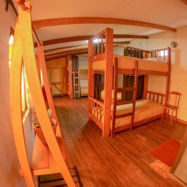 Anata Hostal - Cama individual en dormitorio mixto - 1