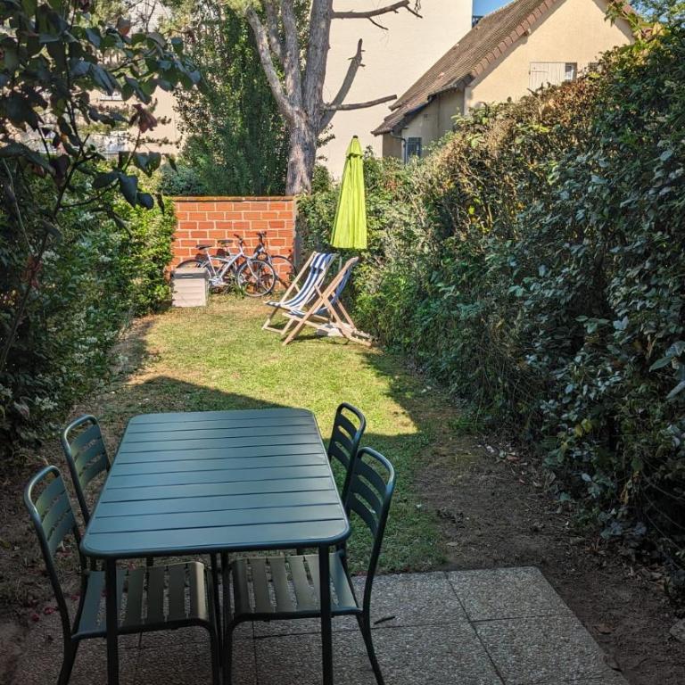 Cottage Cabourg plage avec jardin et vélos - Two-Bedroom House - 10
