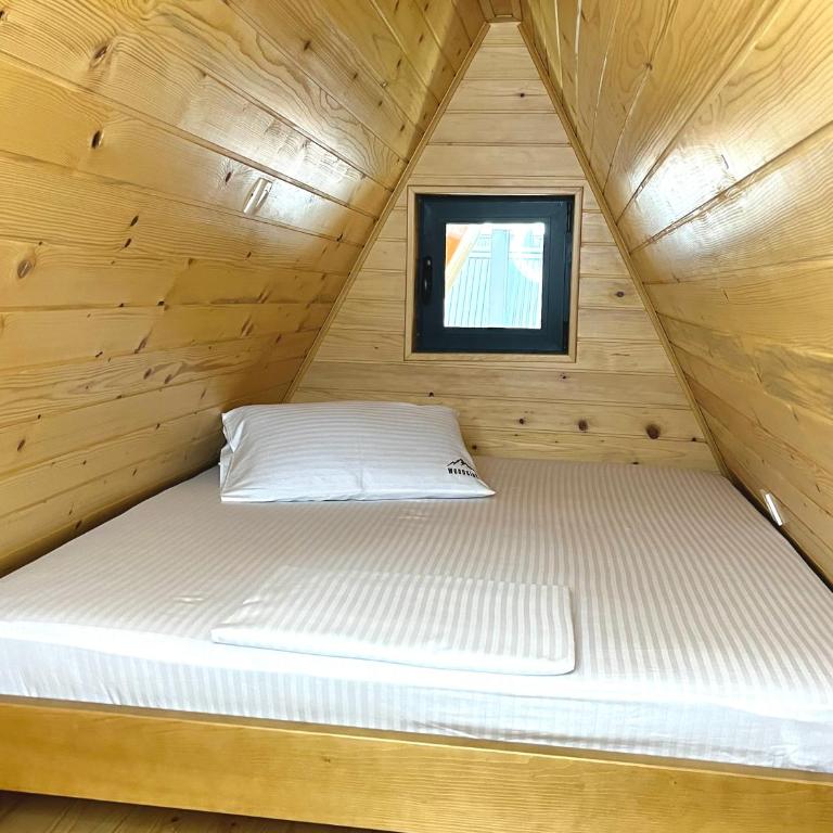 WoodSide Žabljak - Three-Bedroom House - 14
