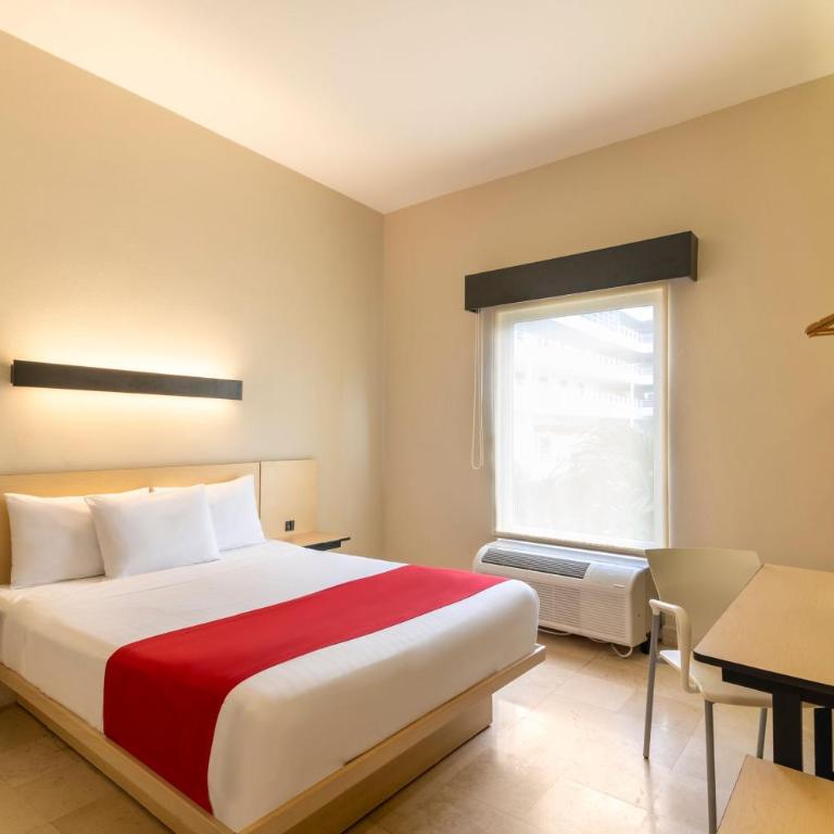 City Express by Marriott Cancun - Habitación con cama grande - 2