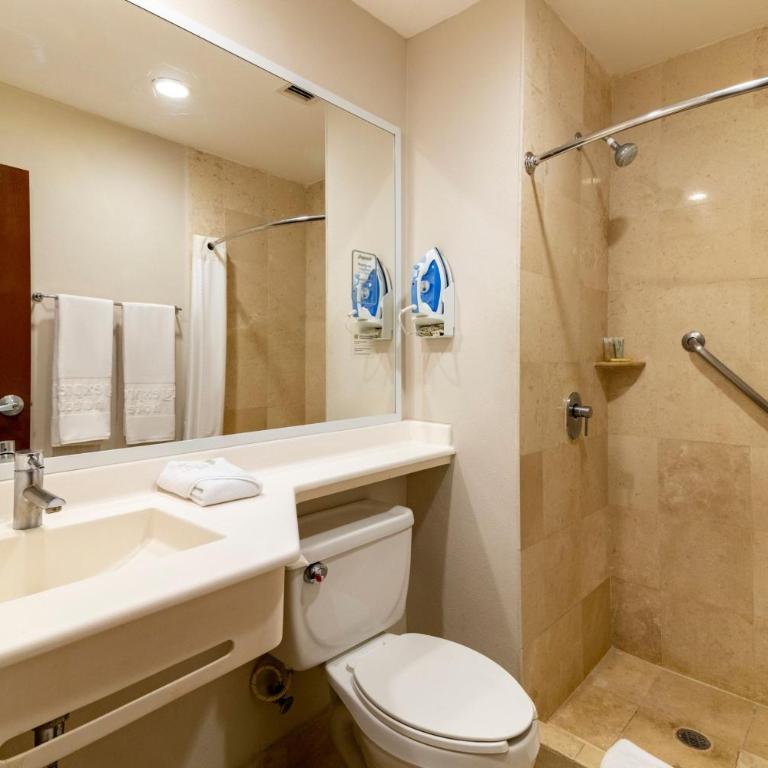 City Express by Marriott Cancun - Habitación con cama grande - 11