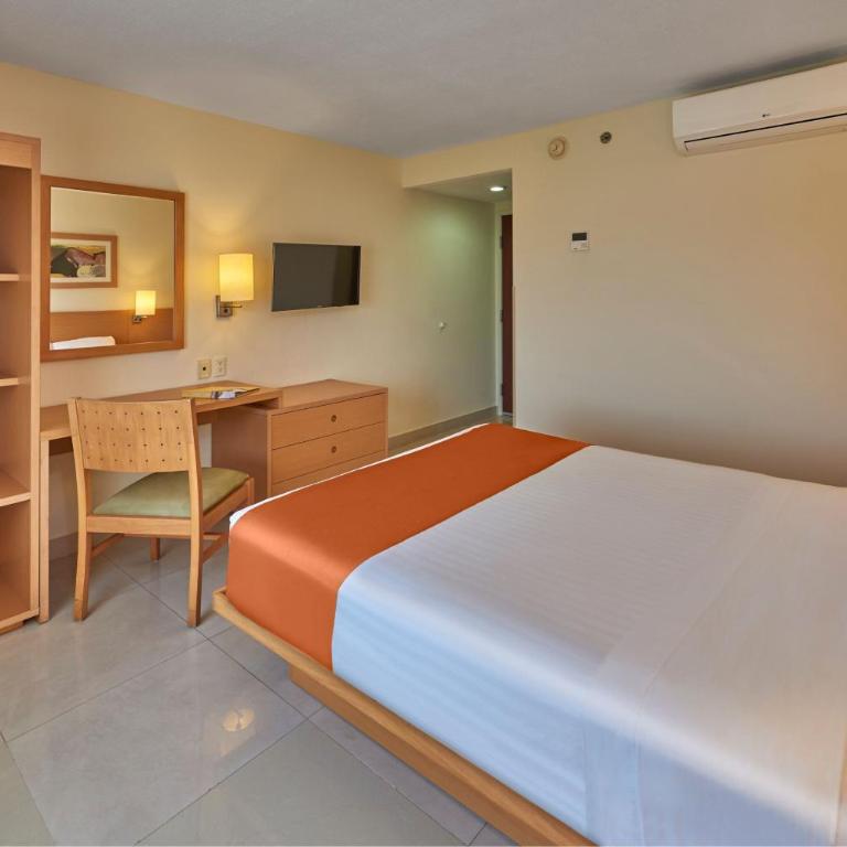 City Express by Marriott Mazatlan - Queen Room - 4