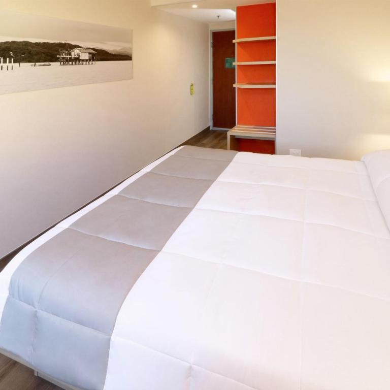City Express Junior by Marriott Tijuana Otay - Queen Room - 3