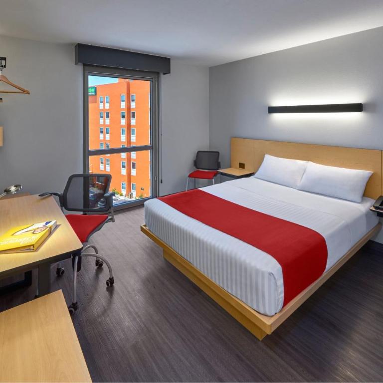 City Express by Marriott Tijuana Otay - Queen Room - 4