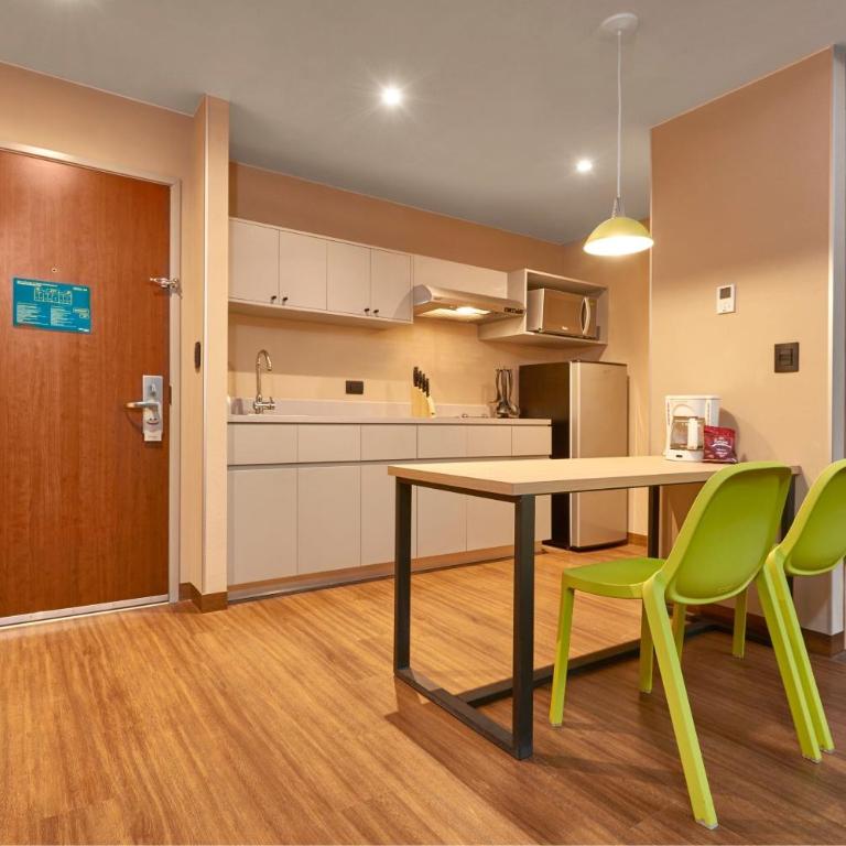 City Express Suites by Marriott Tijuana Rio - Queen Suite with Sofa Bed - 12