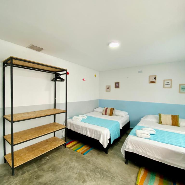 Hotel Anauco - Quadruple Room with Bathroom - 4