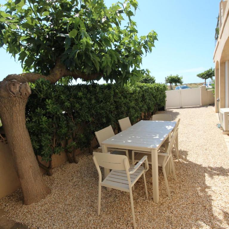 FACE à la Mer, Superbe appartement climatisé au RDC d'une maison, classé 4 étoiles, 5 couchages -WIFI-PORTIRAGNES PLAGE LXBFM32 - Appartamento con 2 Camere da Letto - 2