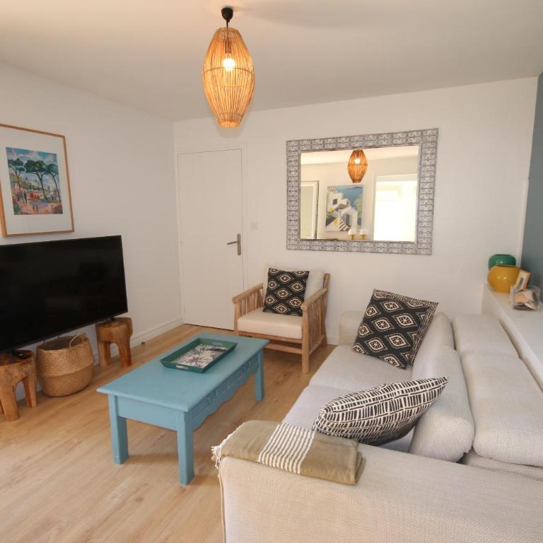 FACE à la Mer, Superbe appartement climatisé au RDC d'une maison, classé 4 étoiles, 5 couchages -WIFI-PORTIRAGNES PLAGE LXBFM32 - Appartamento con 2 Camere da Letto - 4