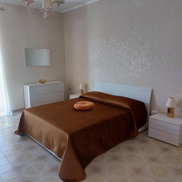La Reggia del Corso - Three-Bedroom Apartment - 14