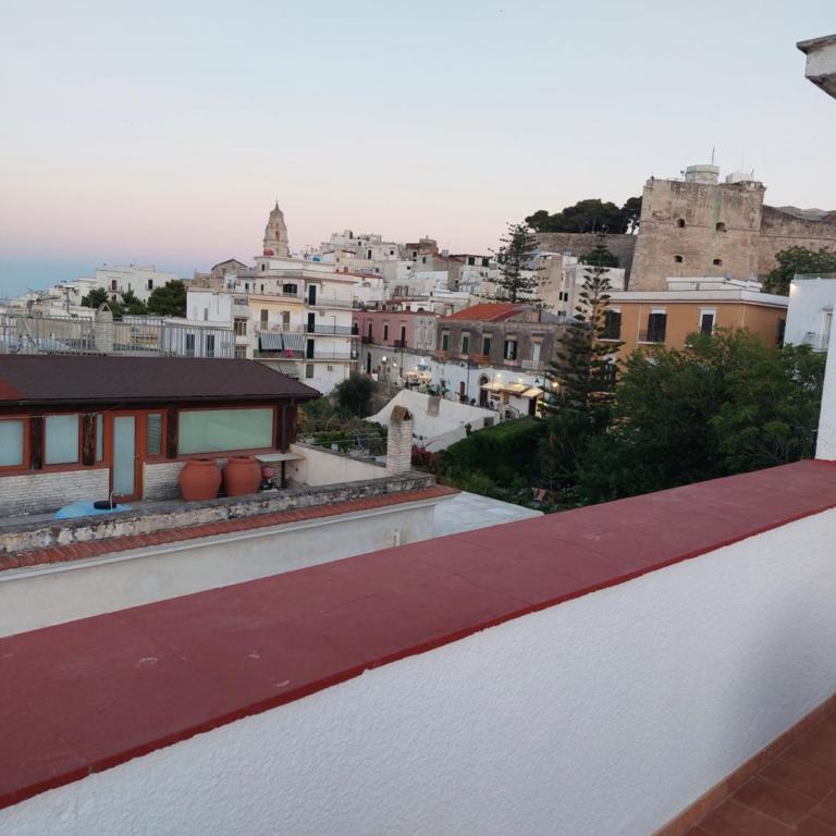 La Reggia del Corso - Three-Bedroom Apartment - 27