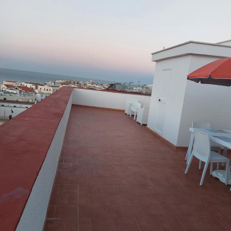 La Reggia del Corso - Three-Bedroom Apartment - 4