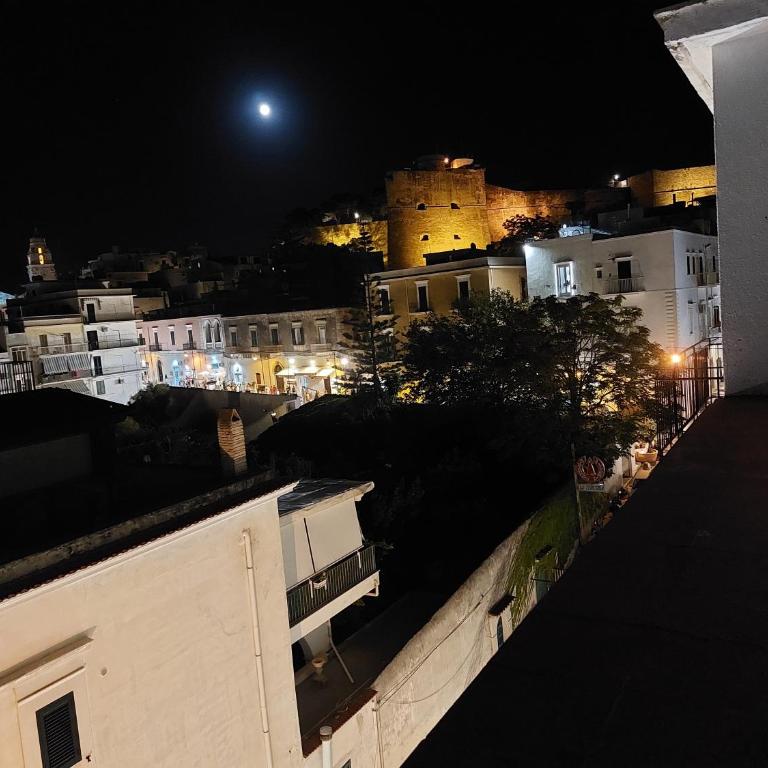 La Reggia del Corso - Three-Bedroom Apartment - 5