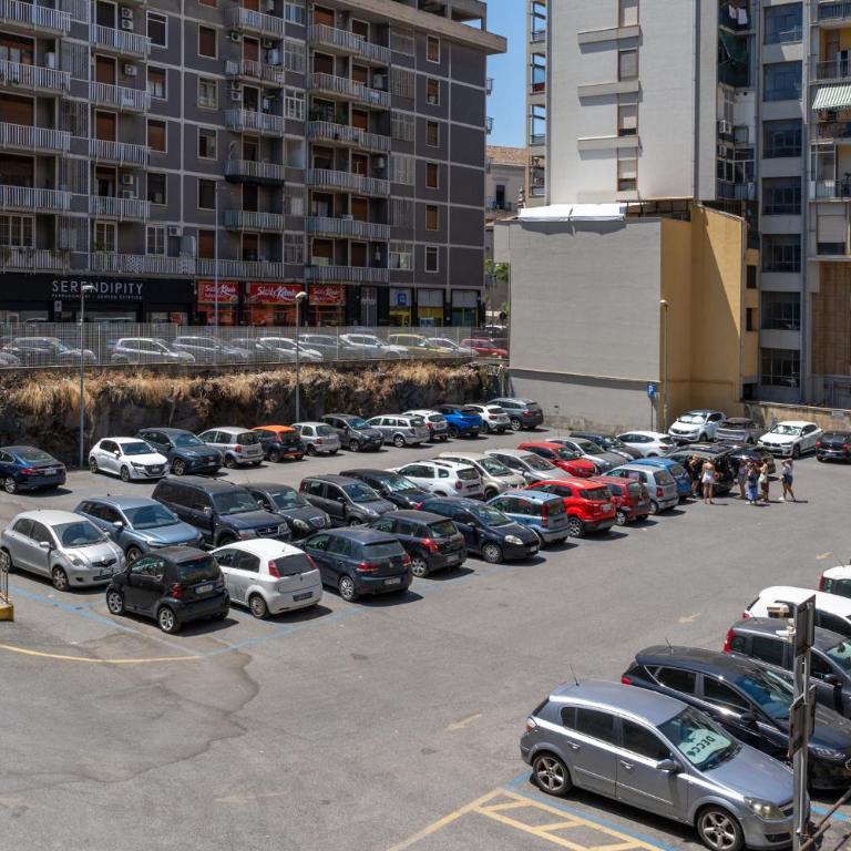 Exclusive 2 Bedroom Apartment [Catania Center] - Two-Bedroom Apartment - 24