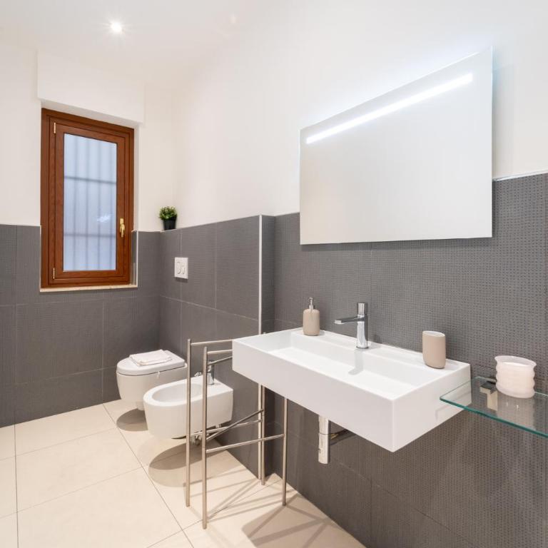 Exclusive 2 Bedroom Apartment [Catania Center] - Two-Bedroom Apartment - 6