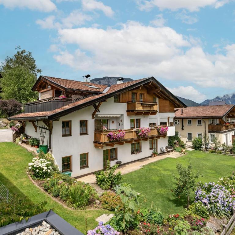Haus Feiersinger - Double Room with Shared Bathroom - 1
