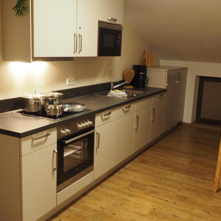 Haus Alpenglühen - Apartment mit Balkon 4/5 - 5