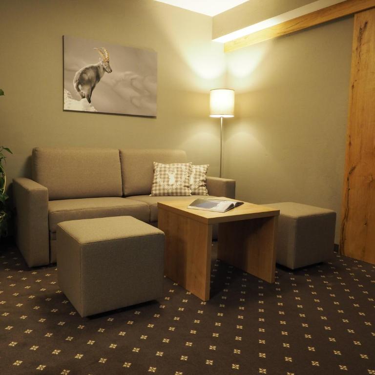 Haus Alpenglühen - Apartment mit Balkon 2 - 5