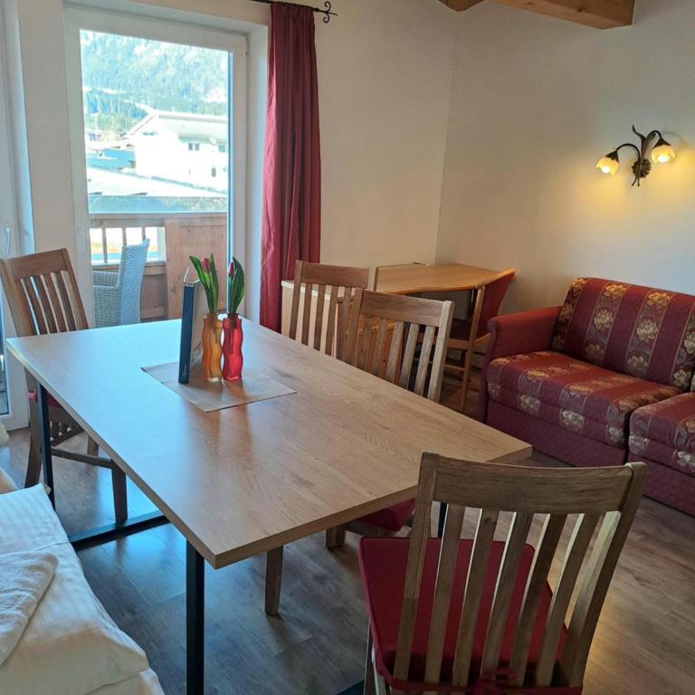 Appartementhaus Chalet Alpina - Apartamento de 2 dormitorios con ducha - 18