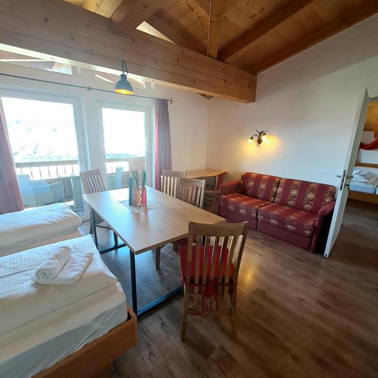 Appartementhaus Chalet Alpina - Apartamento de 2 dormitorios con ducha - 21