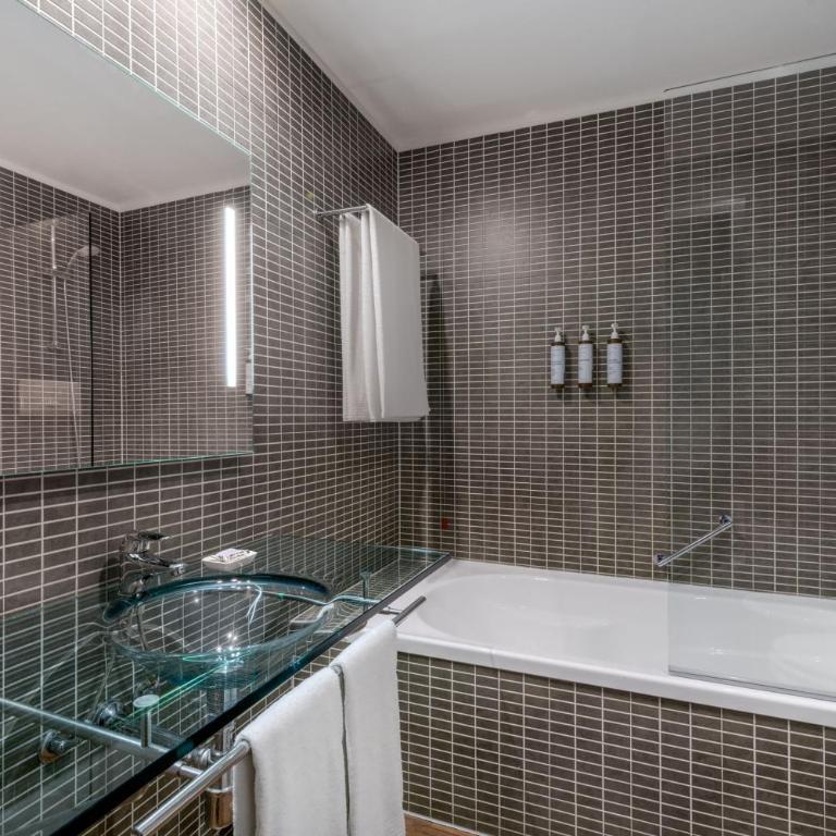 AC Hotel Brescia by Marriott - Camera Standard con 1 Letto King-Size e WiFi Gratuito - 6