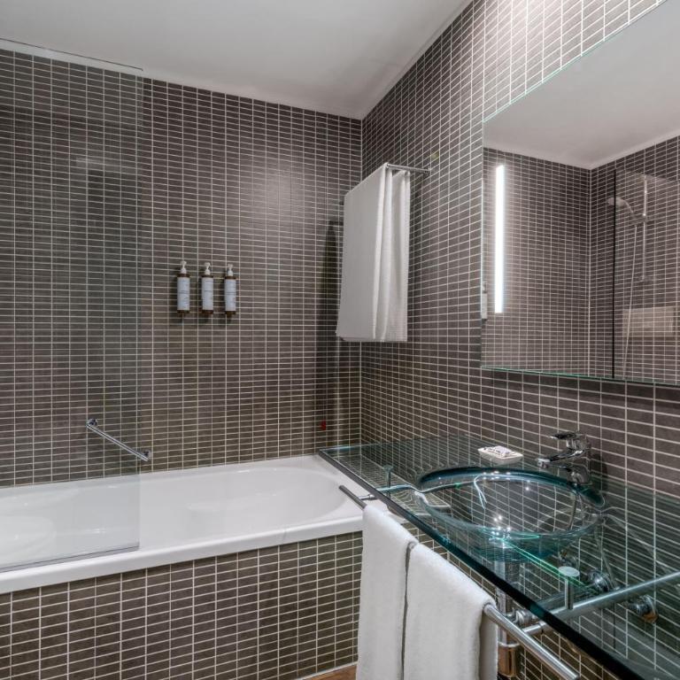 AC Hotel Brescia by Marriott - Camera Standard con 1 Letto King-Size e WiFi Gratuito - 5