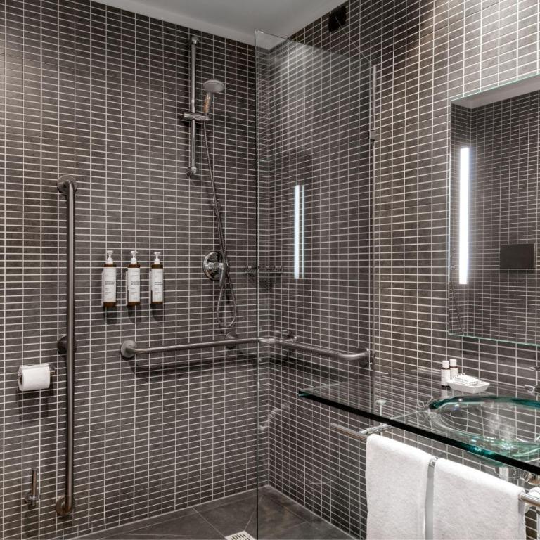 AC Hotel Brescia by Marriott - Camera Standard con 1 Letto King-Size e WiFi Gratuito - 4