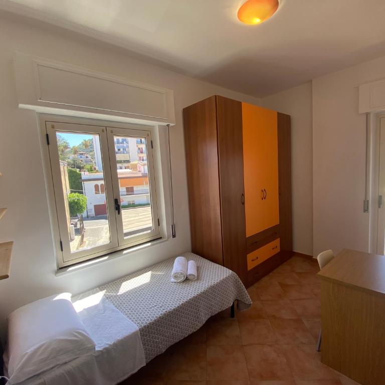 Holiday House Nuvola TROPEA CENTRO WIFI PARKING - Three-Bedroom Apartment - 40