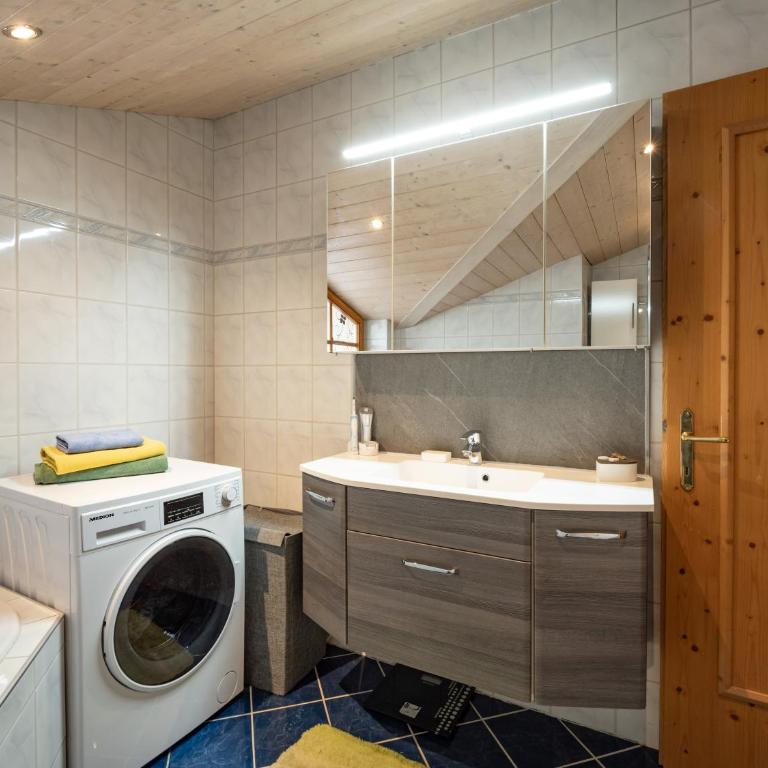 Haus Feiersinger - Double Room with Shared Bathroom - 5