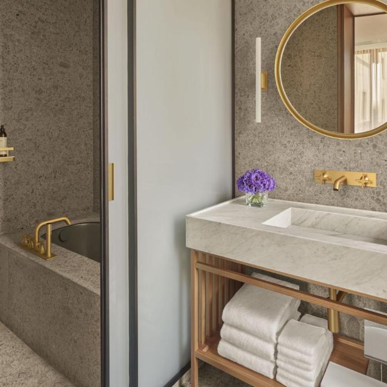 The Rome EDITION - Suite King Signature - 5