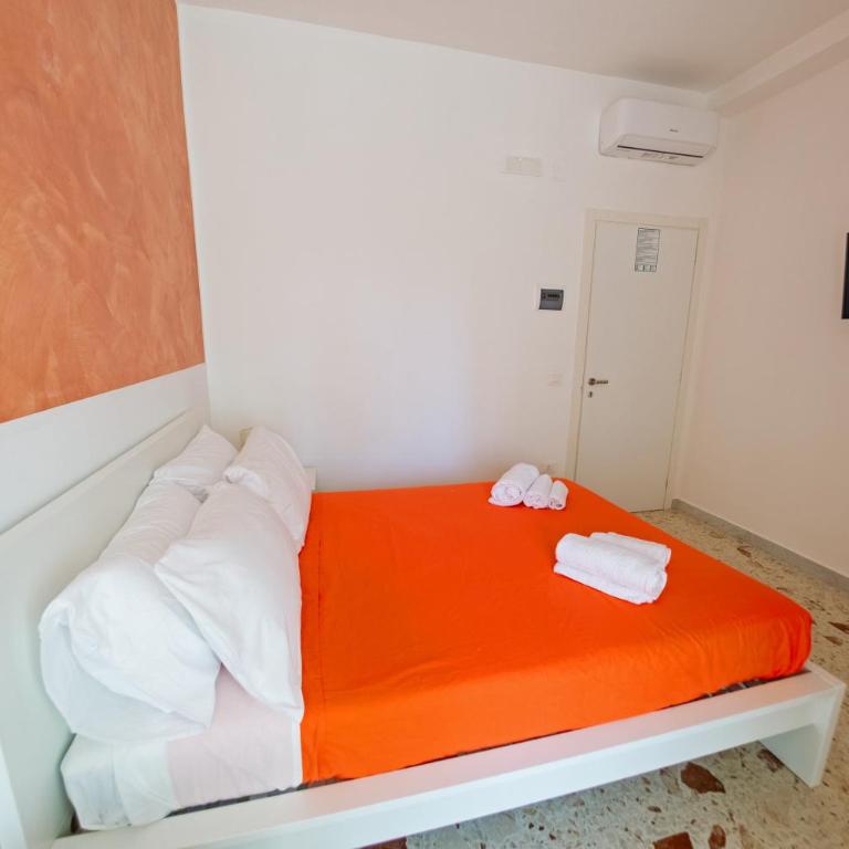 B&B A CASA DI MARCO Salerno CENTRO - Camera Matrimoniale con Bagno Privato - 7