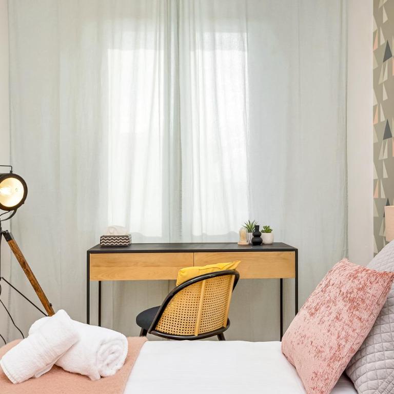 BauHaus - Sleepwithme - Free Parking - Free Braeakfast - Very Friendly Staff - Appartamento con 2 Camere da Letto - 24