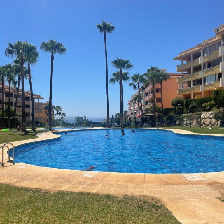 2 bedrooms with pool, terrace and balcony - Apartamento de 2 dormitorios - 1