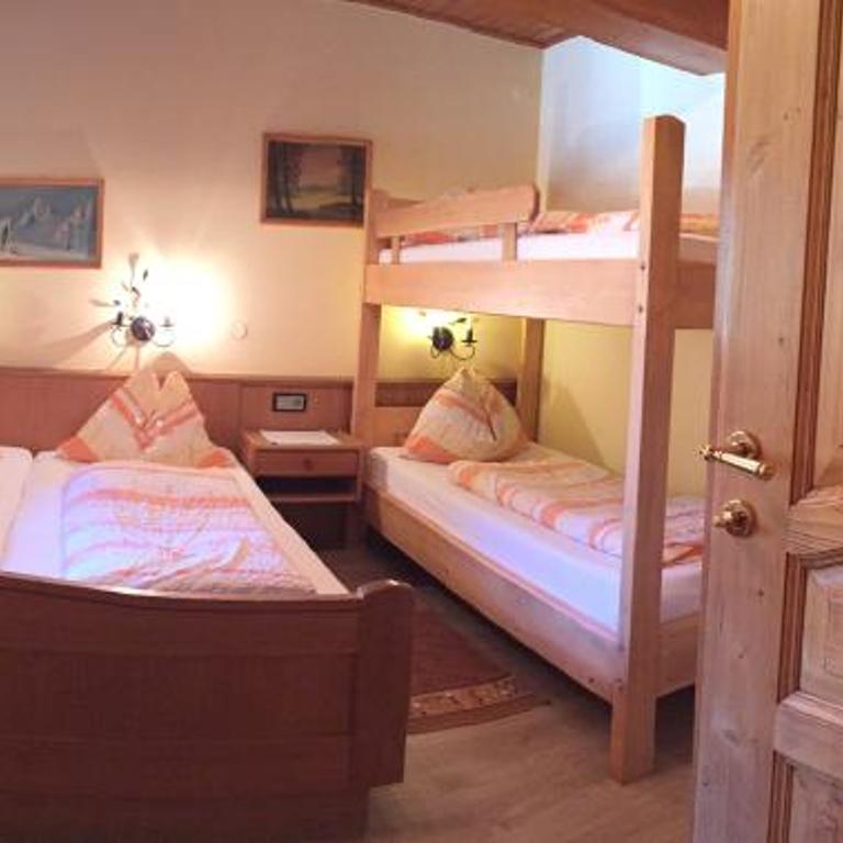 Gasthof Gosausee - Classic Dreibettzimmer - 3