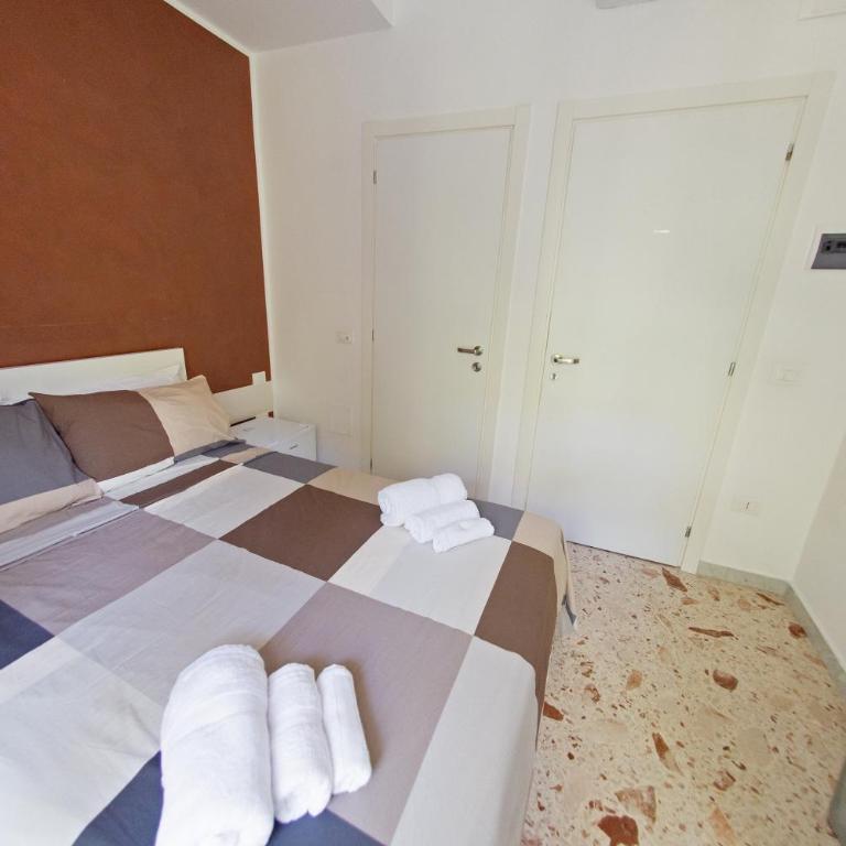 B&B A CASA DI MARCO Salerno CENTRO - Camera Matrimoniale con Bagno Privato - 11