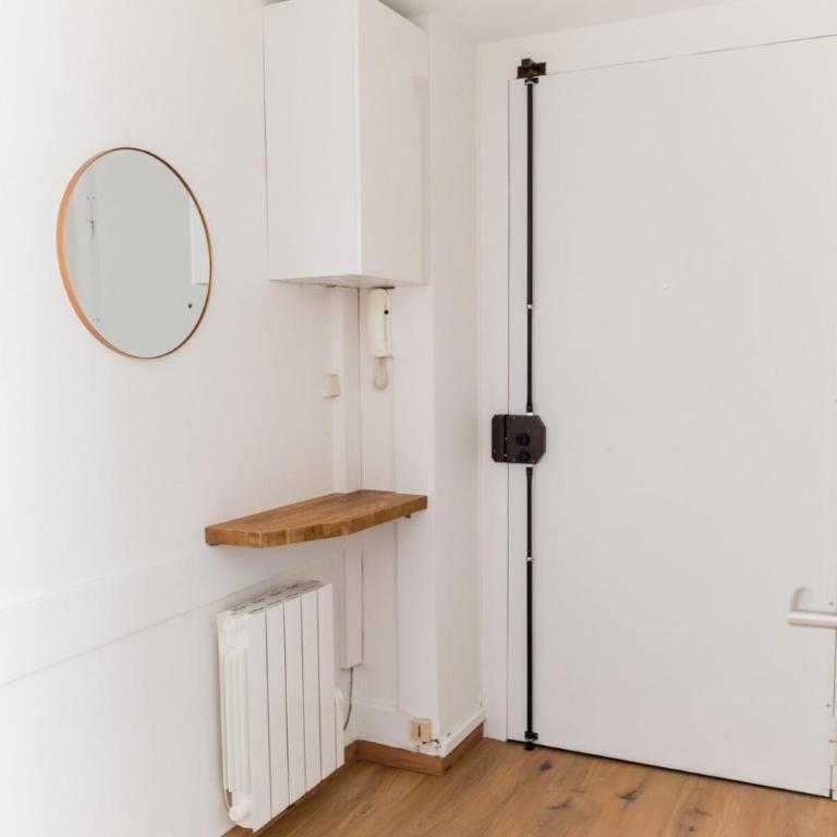 Cozy and Elegant Studio Bellecombe District Lyon 6th - Appartement - 12