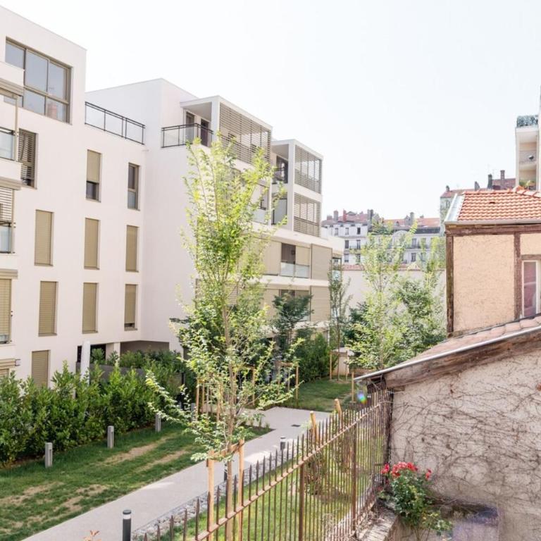 Cozy and Elegant Studio Bellecombe District Lyon 6th - Appartement - 21
