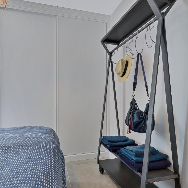 Angelica's Home Fuengirola - Two-Bedroom Apartment - 13