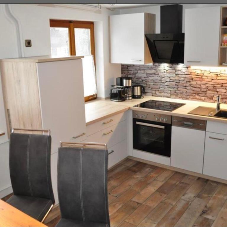 Haus Huber - Apartment mit 3 Schlafzimmern und Dusche - 6