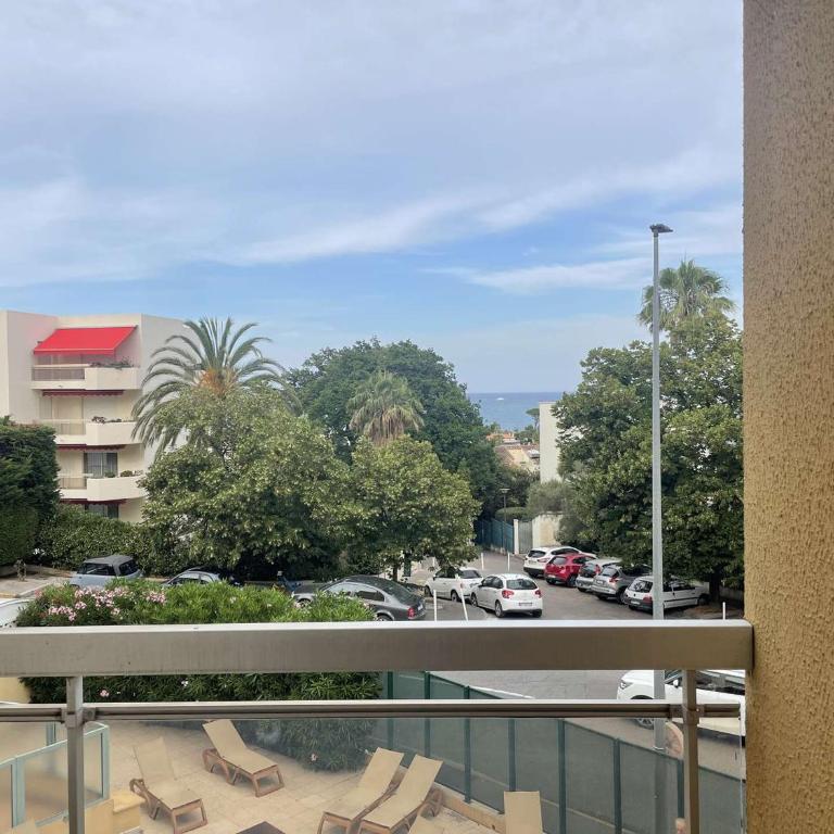 Juan les Pins: Appartement 2 pièces avec piscine proche plage - FR-1-252-194 - Apartment - 9