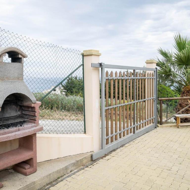 VILLA BIFAMILIARE SCOPELLO - Apartment with Garden View - 12