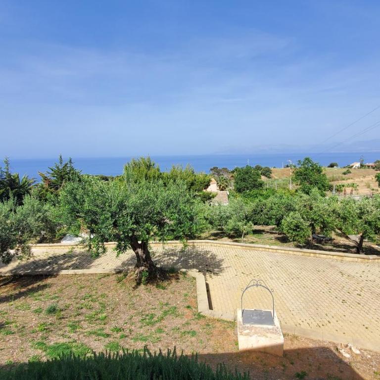 VILLA BIFAMILIARE SCOPELLO - Apartment with Garden View - 13
