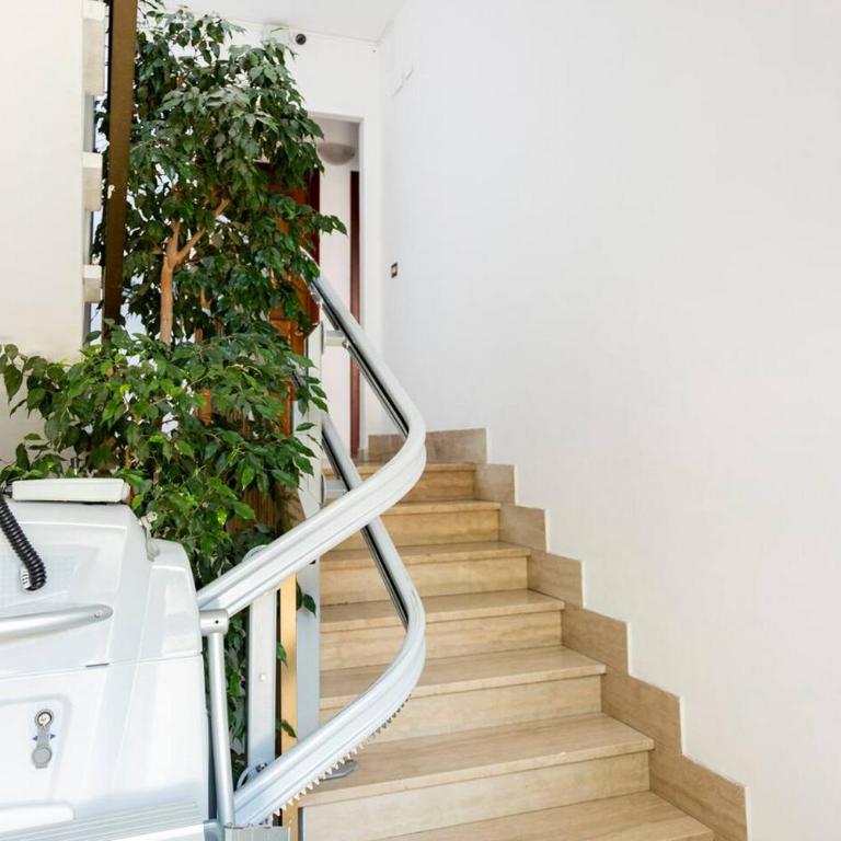 Dual Suites - 4 Posti Letto - Fiumicino Aeroporto e Fiera - Self Check-In - Suite King con Balcone - 9