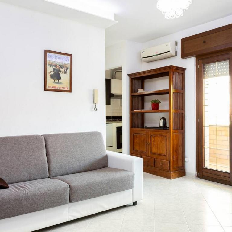 Dual Suites - 4 Posti Letto - Fiumicino Aeroporto e Fiera - Self Check-In - Suite King con Balcone - 4