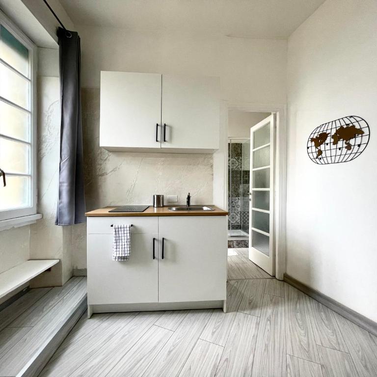 Vatican Home Holidays - One-Bedroom Apartment - 7