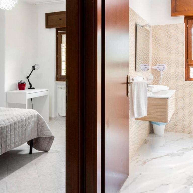 Dual Suites - 4 Posti Letto - Fiumicino Aeroporto e Fiera - Self Check-In - Suite King con Balcone - 22