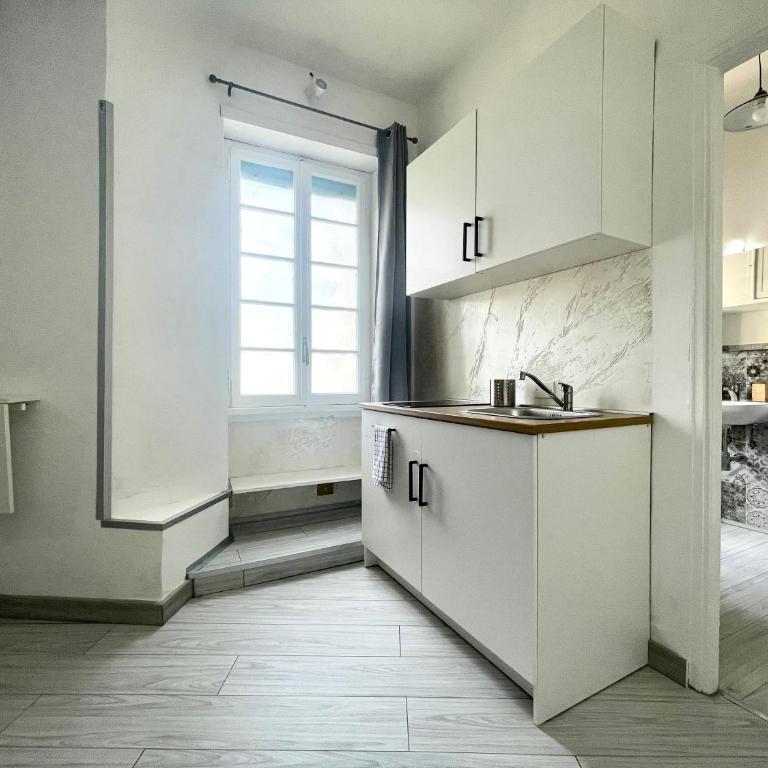 Vatican Home Holidays - One-Bedroom Apartment - 9