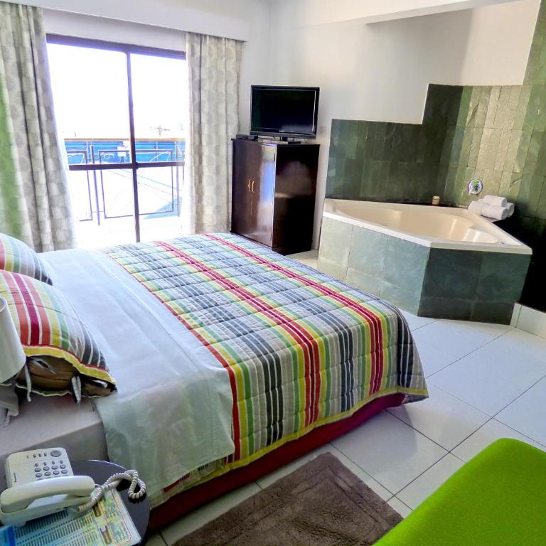 De La Costa Hotel - Suite Master - 3