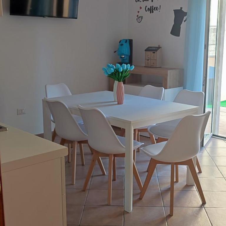 Il Tulipano - Two-Bedroom House - 16