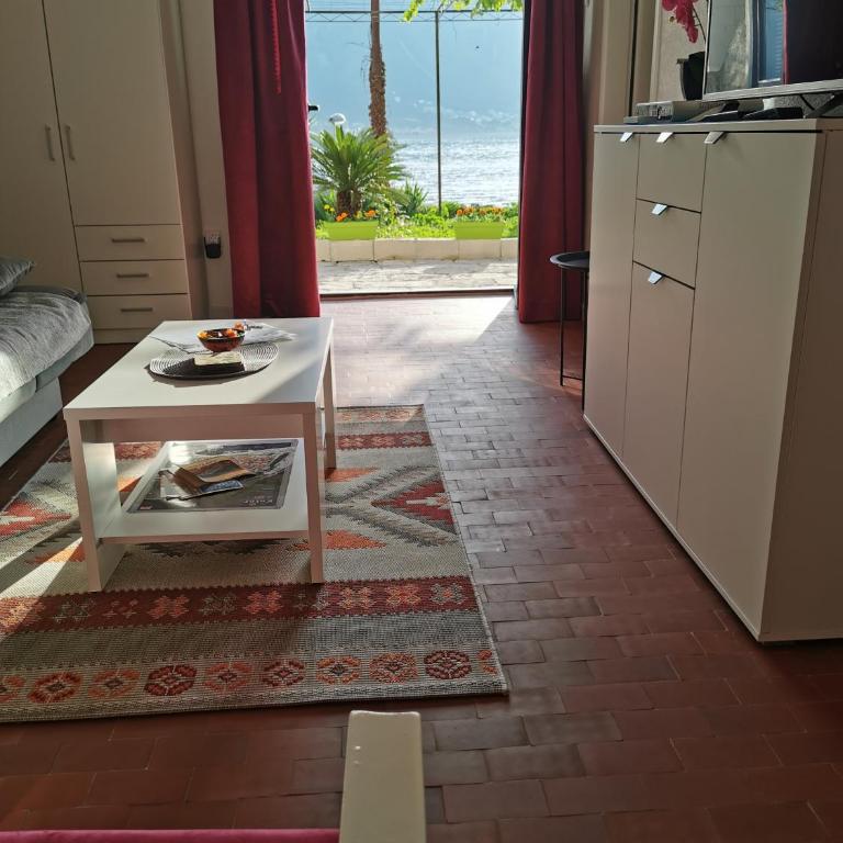 Trinity Apartment Seafront - Apartment with Sea View - 63