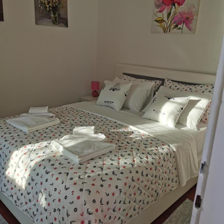 Trinity Apartment Seafront - Apartment with Sea View - 61